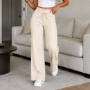(Compre 2 e Leve 3) Calça Pantalona Gabi em Malha de Seda Gelo e Poliéster