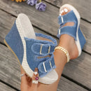 Tamanco Zafira™ com Fivelas Duplas e Design em Jeans